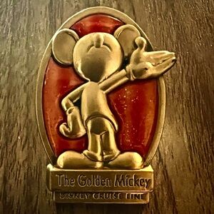 Disney Cruise line “The Golden Mickey”Pin circa 2004